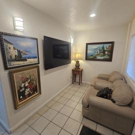 Cozy 2 Bed 2 Bath close to Downtown San Diego!