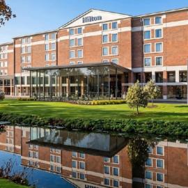 Hilton London Heathrow Airport Terminal 5، فندق في هيلينغدون