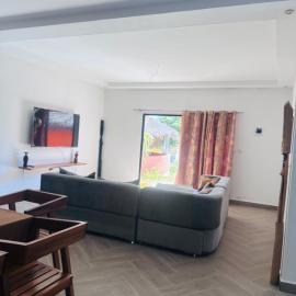 Les jardin des délices villa privé Amborovy Majunga