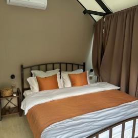 Ugam Glamping, hotel a Khumson