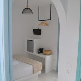 Plaka's Petite seaside view