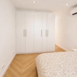 Loft studio, private garden & parking near Utrecht