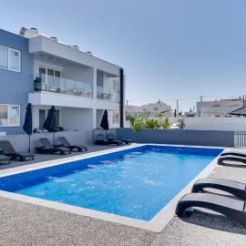 Oasis Luxury Residence B101 - Pool View