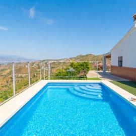 Villa Pajaritos Iznate by Ruralidays, hotel a Iznate