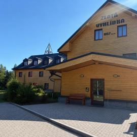 Apartmán Zlatá Vyhlídka, hotel in Janske Lazne