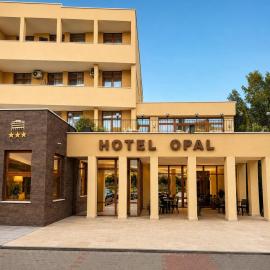 HOTEL OPAL Zalau, hotel em Zalău