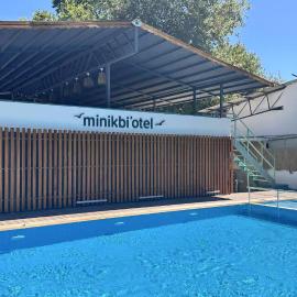 에르데크에 위치한 호텔 Minikbiotel