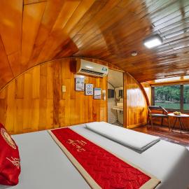 Vietnam Venture Cruises, hotel in Cat Ba