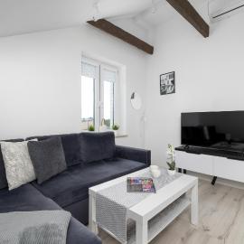 Funkcjonalny Apartament z Klimatyzacja w Chorzowie by Noclegi Renters
