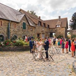 Maison bourgeoise avec grande salle de mariage, hotel v destinaci Ernée
