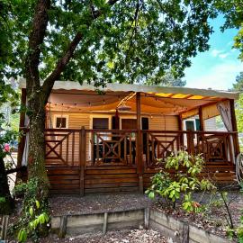 Mobilhome, camping "les Embruns", Lège-Cap-Ferret、Claoueyのホテル