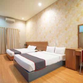 Hotel Surya Palace Syariah, hotel en Padang