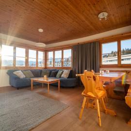 Light Alpine Apartment with View Heart of Flims