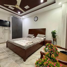 Khushal Residence، فندق في بيشاور