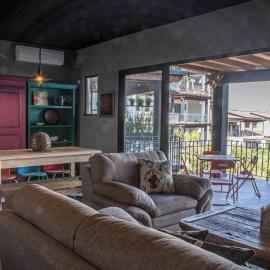 3BD 2BA, AC Pool, Gym, Parking and Security
