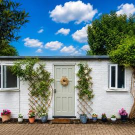 Tiny house in garden London, hotel u Londonu