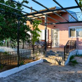 Marathon Coast Home - 2BR - Private Yard by ΜΡS