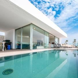 Villa Veiga with heated pool