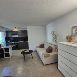 Appartement full équipé Nimes quartier du golf Vacquérolles 4 couchages 50m2