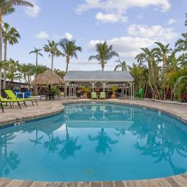 Coconut Grove Resort