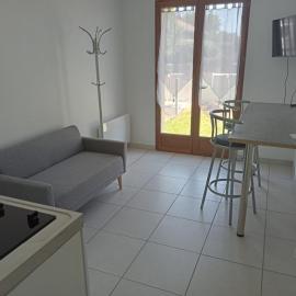 Appartement meublé, ξενοδοχείο στο La Rochefoucauld