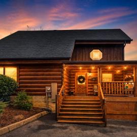 Resort Cabin with Gorgeous Views 7 mi to Dollywood