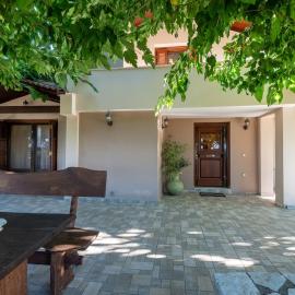 Aura Sea & Shadow Villa, Aigio - 4BR by ΜΡS
