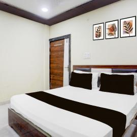 HOTEL O RAJDHANI, hotel a Kānpur