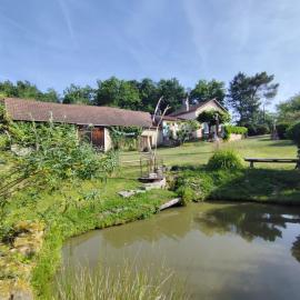 Le Petit Gîte de L'Étang, hotel in Saint-Géry