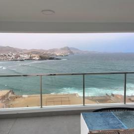 San Bartolo oceanfront apartment with pool and sauna, hotel in San Bartolo