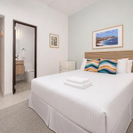 Room 11: Balcony Bliss in Creative Santurce