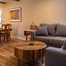 The Top Shelf by AvantStay, hotel in Paso Robles