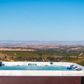 Renatas Retreat by AvantStay