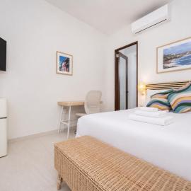 Room 13: Breezy Veranda Stay With City Views