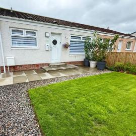 Duneden, 2 bedroom house with parking & gardens