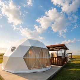 A dome yurt near Chinggis khaan Intl airport, отель в городе Dzuunmod