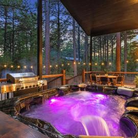 Hot Tub, Fire Pit, Play Set, 2 King BR, Bunk Room