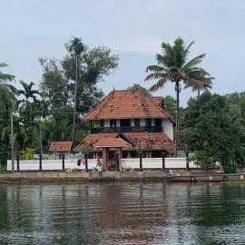 Thampurans Heritage Backwater Resort By Teal Luxury Stays - Kuttanad - Alappuzha, hotel i Rāmankari