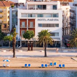 Hotel Marina, ξενοδοχείο σε Roses