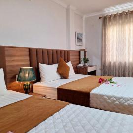 Green Co To Hotel