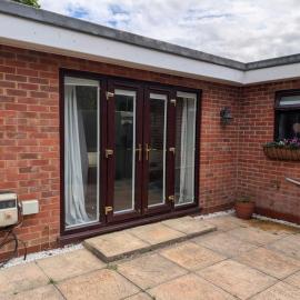 Apartment Sleeps 2 with Garden & Free Parking