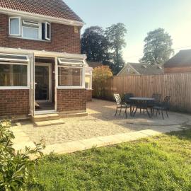 Fresh and stylish 3 Bed in Warminster, Hotel in Warminster