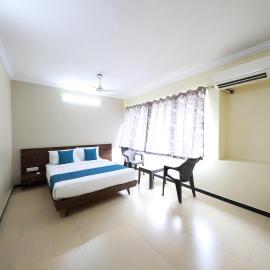 Hotel Alt Acco close to Kharadi