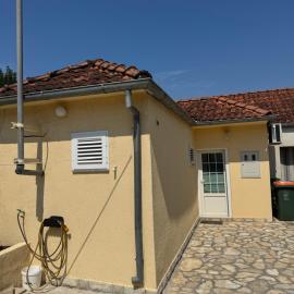 Casa Regina, hotel u gradu Crno