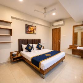 TRPOTELS Formerly Hotel Sagar, hotelli kohteessa Gwalior