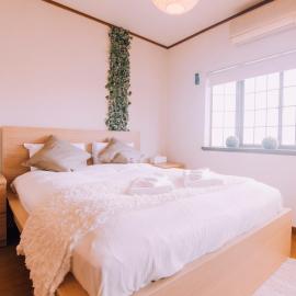 5BDR Osaka Castle House local vibes quiet