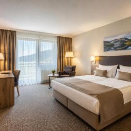 Hotel M K