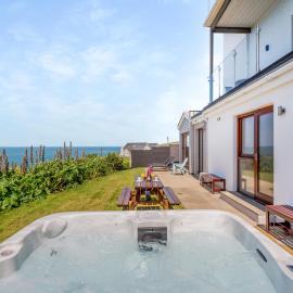 Beachbreak - Uk42996, hotel in Woolacombe