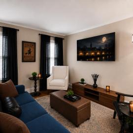 세일럼에 위치한 호텔 The Witch City Hideout - Salem 3 Bedroom with Gameroom, Balcony & Free Parking