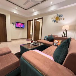 Cozy Fully Furnished 2BHK Stay